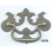 Antique Brass Back Plate with Bail Pull – SKU 1075